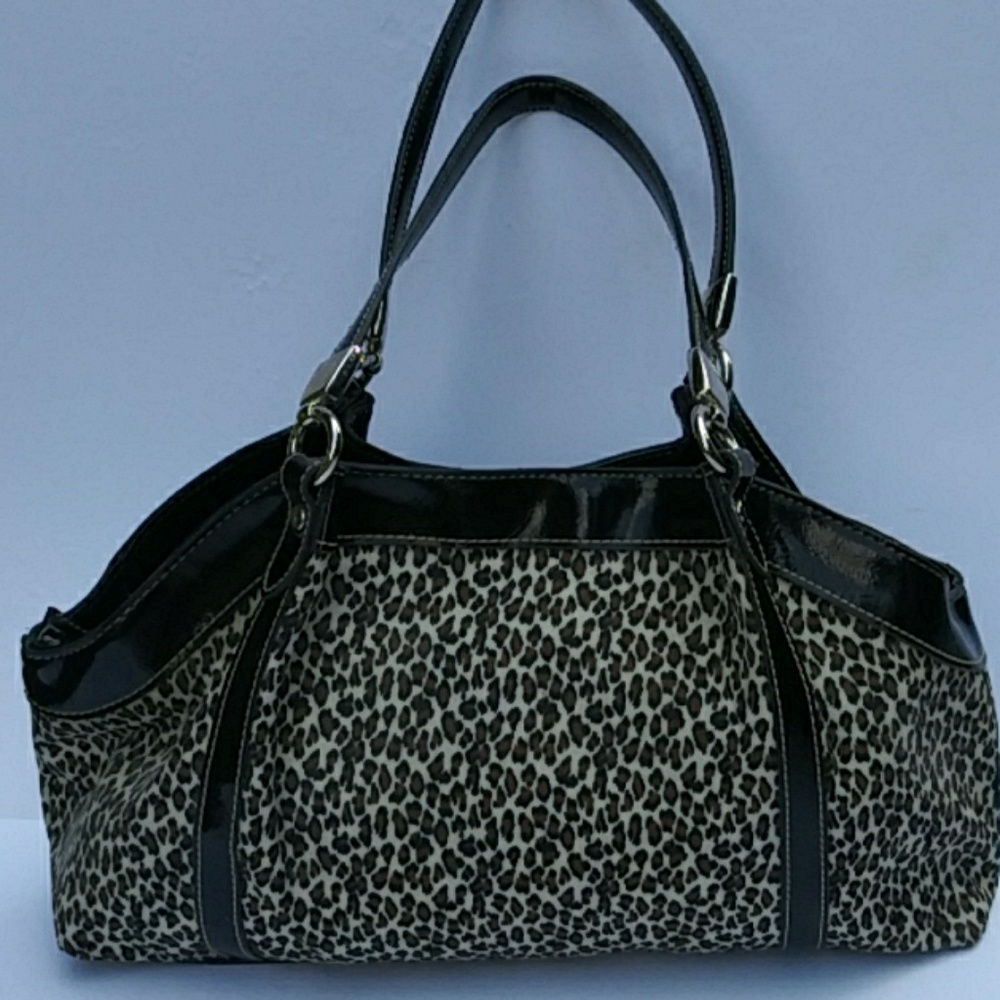 LIZ CLAIBORNE ANIMAL PRINT PURSE